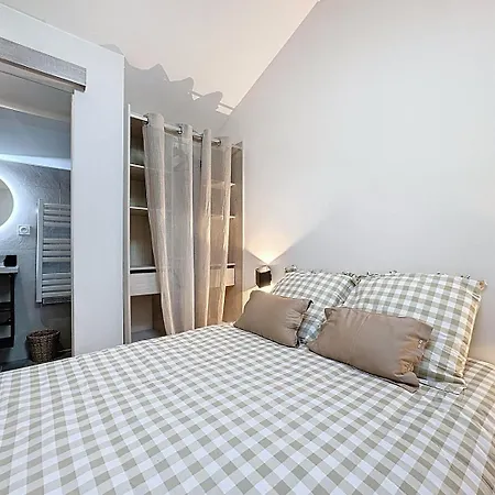 Homestay Juliana - Centre - Et Salle De Bain Wc Privee - Cuisine Partagee *
