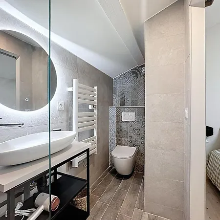 Homestay Juliana - Centre - Et Salle De Bain Wc Privee - Cuisine Partagee