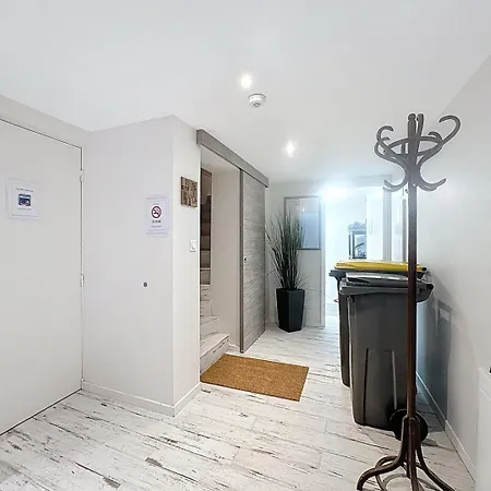 Juliana - Centre - Et Salle De Bain Wc Privee - Cuisine Partagee Homestay Anse